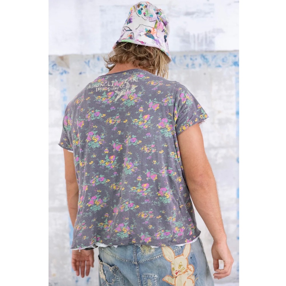 Magnolia Pearl 🌸 Floral Circus LOVE Tee Shirt NWT Short Sleeve Boyfriend Cut OS
